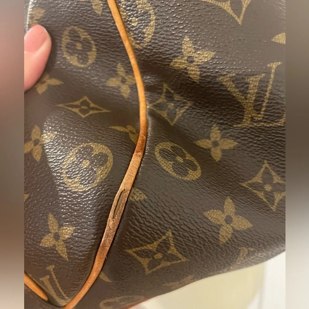 Authentic Louis Vuitton Monogram Galleria Pm - Picture 13 of 15
